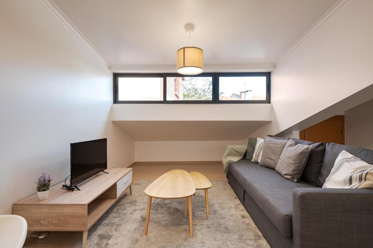 Central Gem IV - Lisbon Trendy Santos District With Dedicated Workspace Luaran gambar