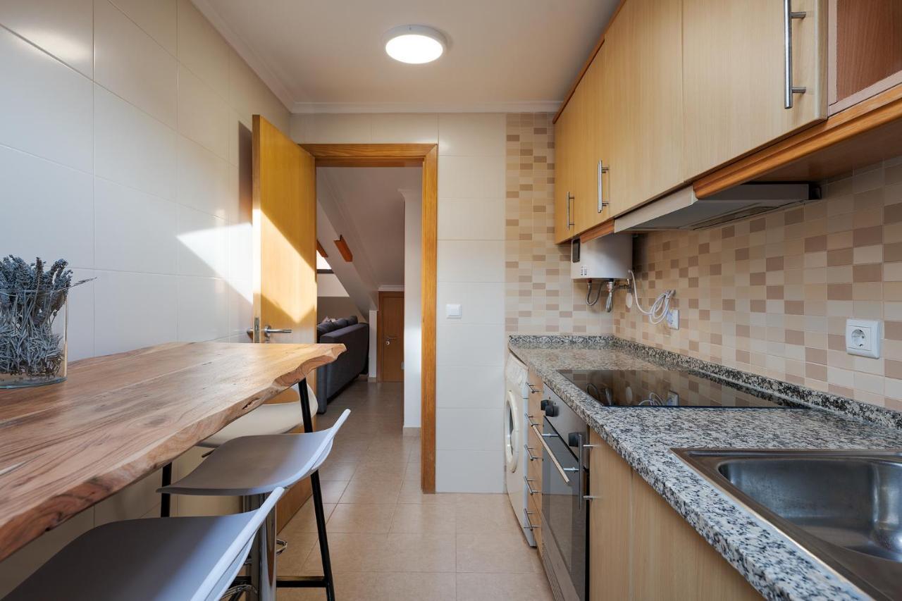 Central Gem IV - Lisbon Trendy Santos District With Dedicated Workspace Luaran gambar