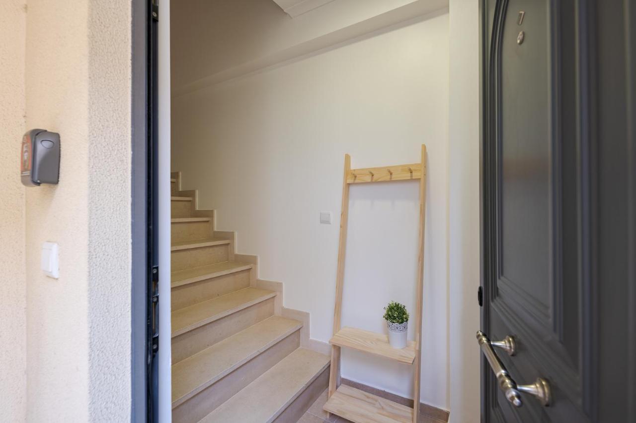 Central Gem IV - Lisbon Trendy Santos District With Dedicated Workspace Luaran gambar