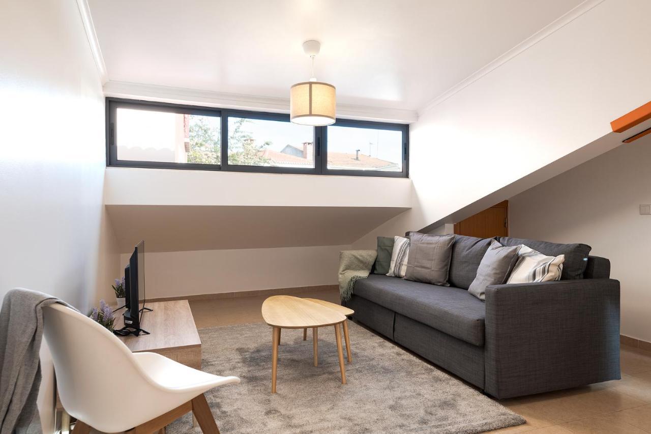 Central Gem IV - Lisbon Trendy Santos District With Dedicated Workspace Luaran gambar